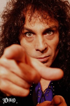 325. Постер: Ronnie James Dio, легендарный американский рок-музыкант, певец и автор песен
