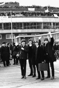 030. постер: The Beatles в Америке