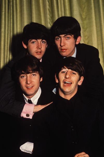 038. Постер: The Beatles на регулярной фотосессии в 1964 году