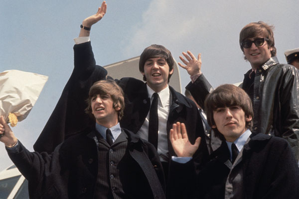 053. Постер: The Beatles, возвращение домой после гастролей в Америке