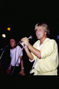 308. Постер: Modern Talking на концерте