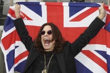 326. Постер: Ozzy Osbourne с национальным флагом