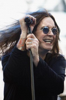 328. Постер: Ozzy Osbourne на концерте