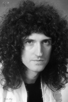 371-2. Постер: Brian May