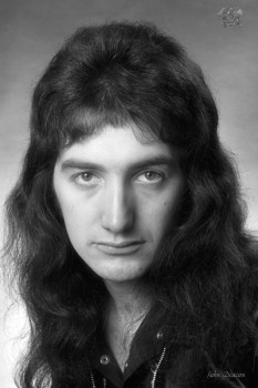 371-4. Постер: John Deacon